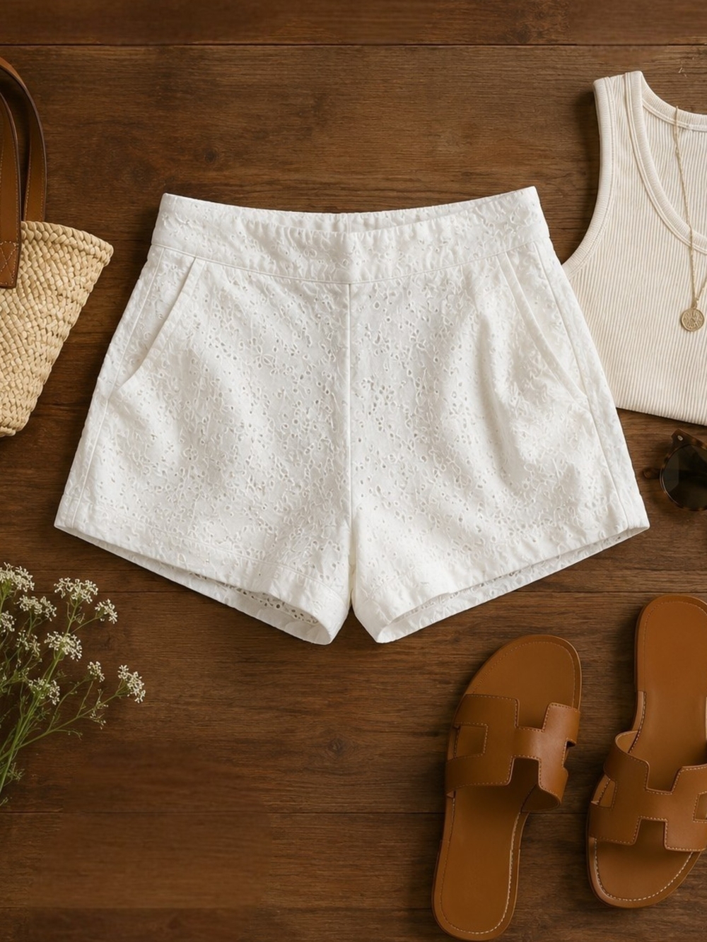 Torrid NEW Plus Size 24: White Eyelet Studio Shorts